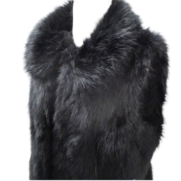 Rachel Zoe faux fur zip up vest… So cool! - Picture 3 of 7